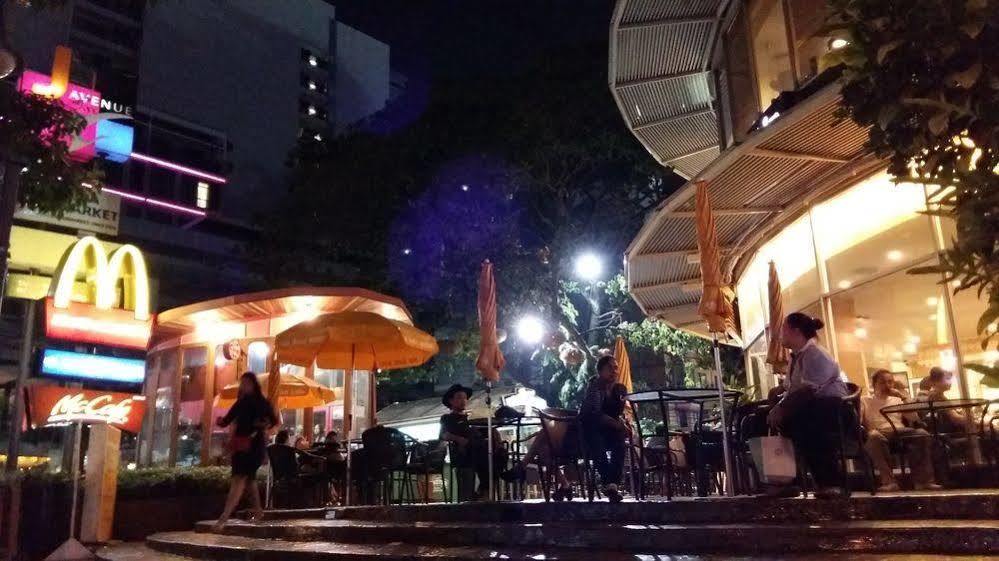 Snooze Hotel Thonglor Bangkok Zewnętrze zdjęcie
