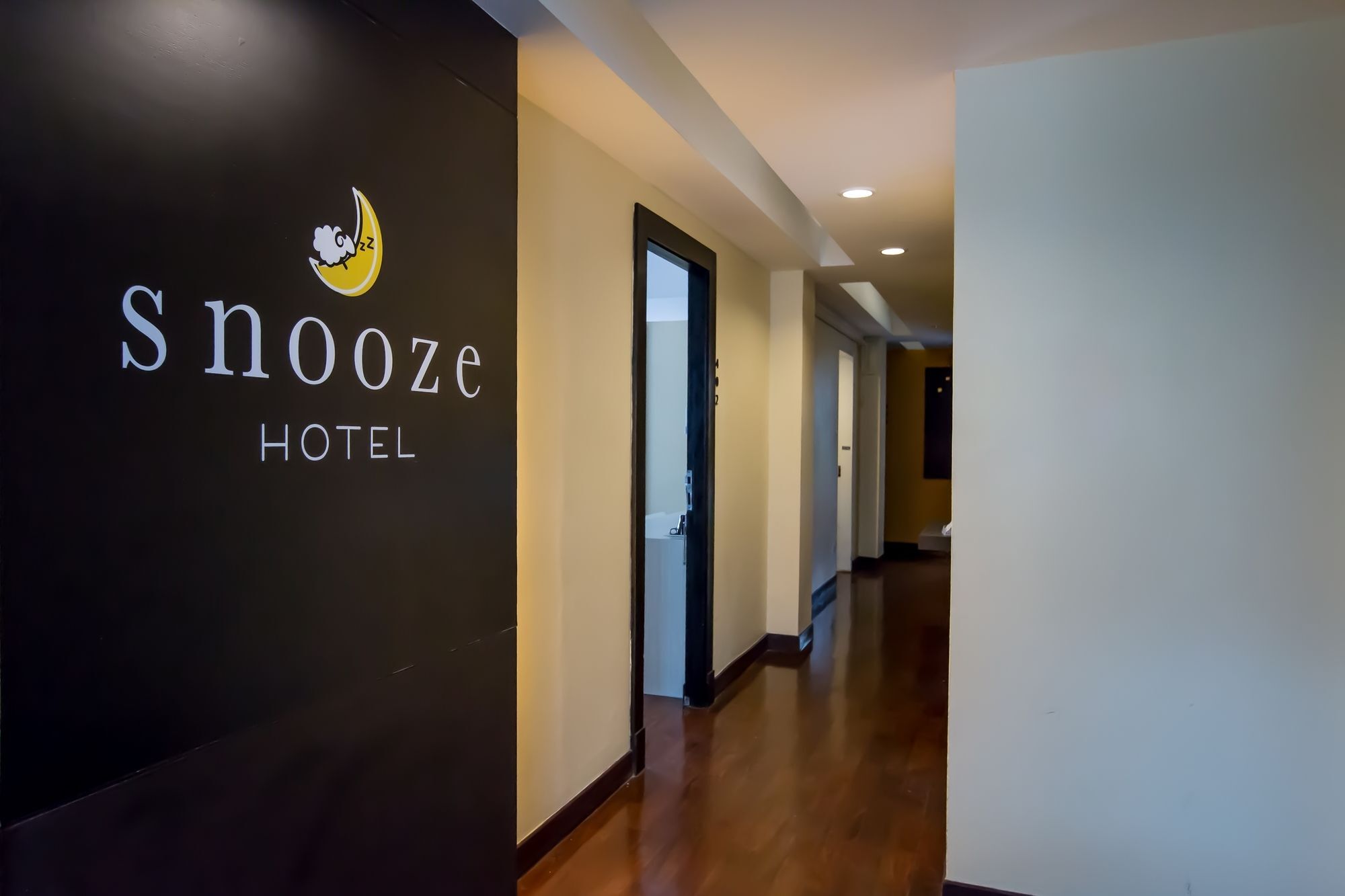 Snooze Hotel Thonglor Bangkok Zewnętrze zdjęcie